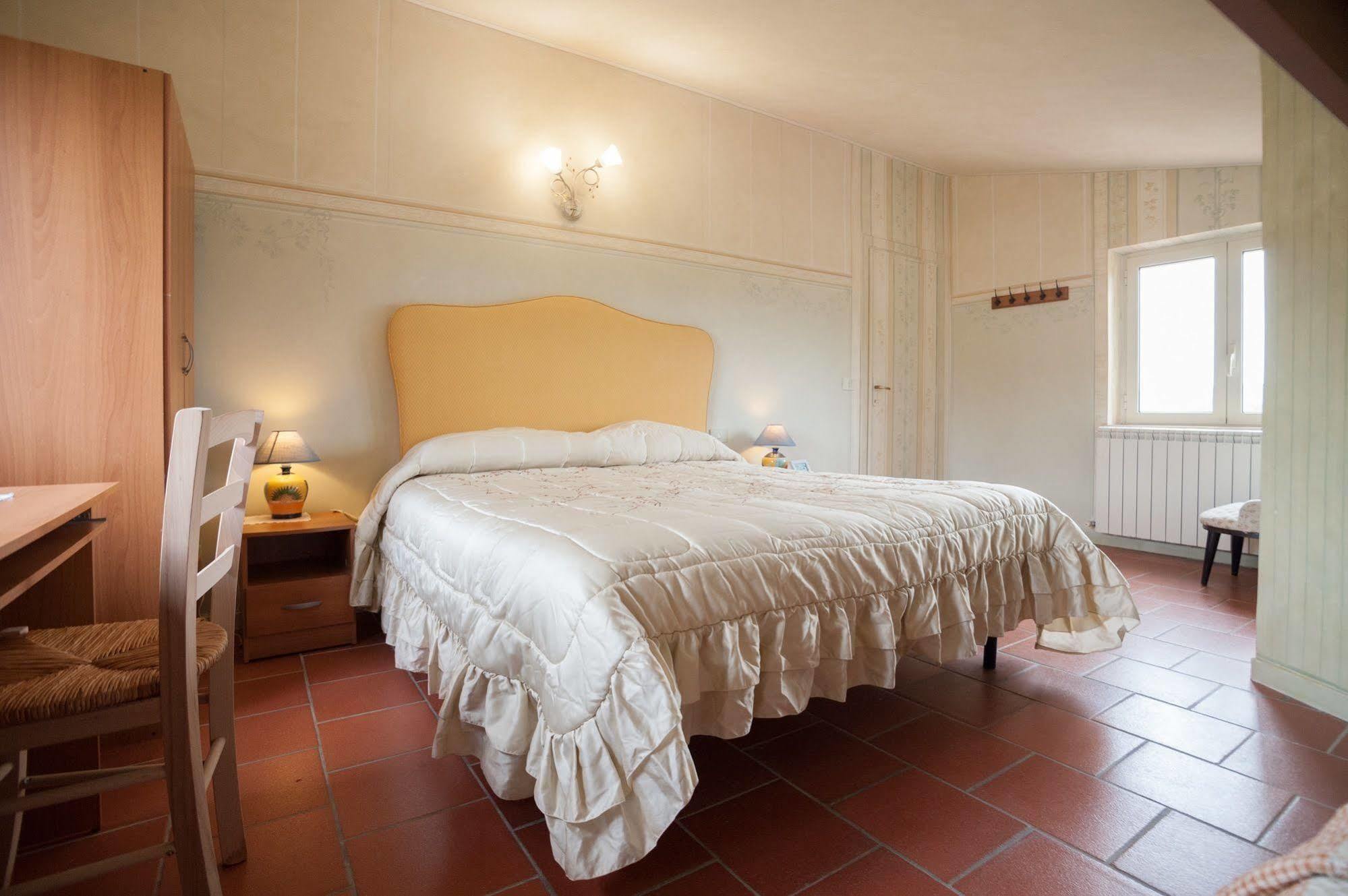 Bed and Breakfast La Finestra Sul Lago Ronciglione  Exterior foto